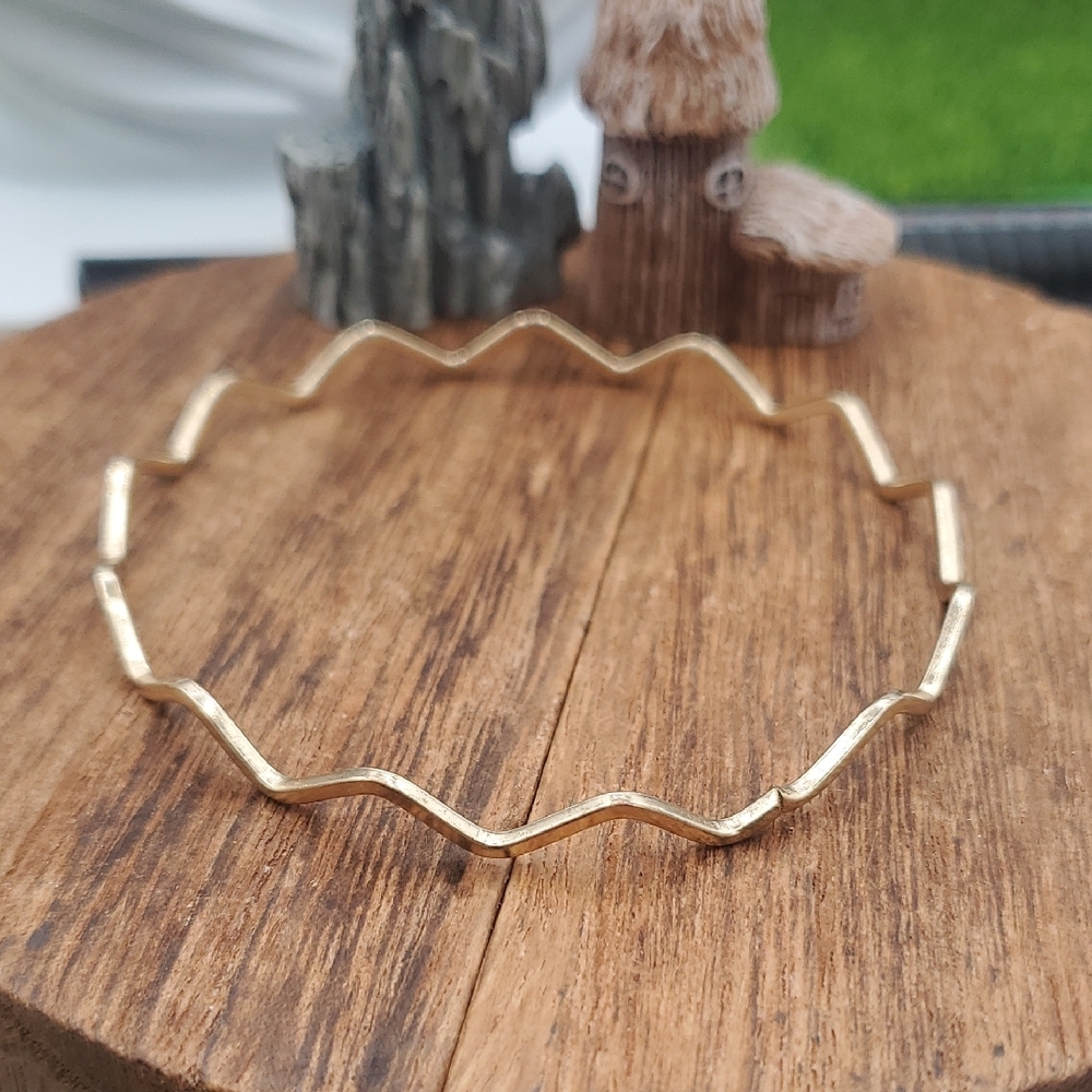 Gold Tine Retro Zigzag Bracelet B3331